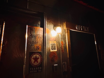 Evasive Escape Rooms