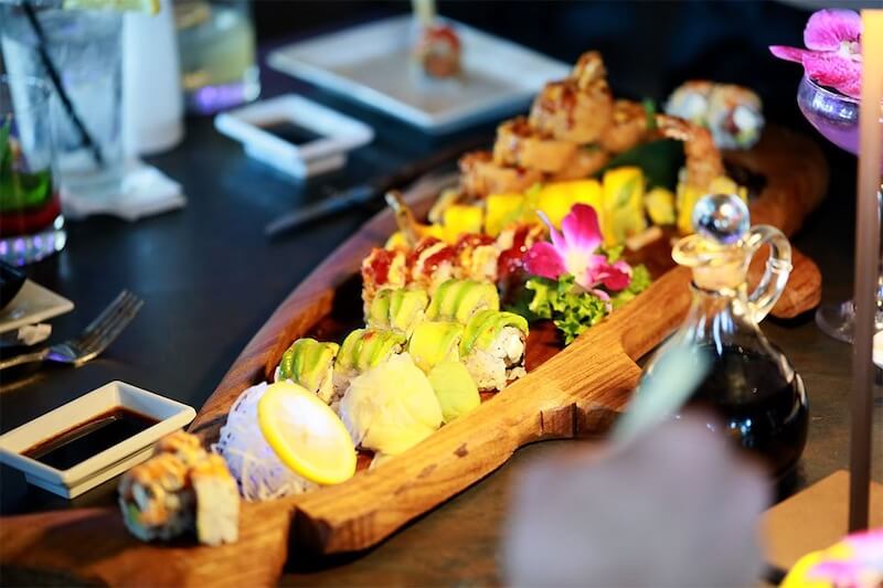 Hanami Sushi, Cocktails & Lounge